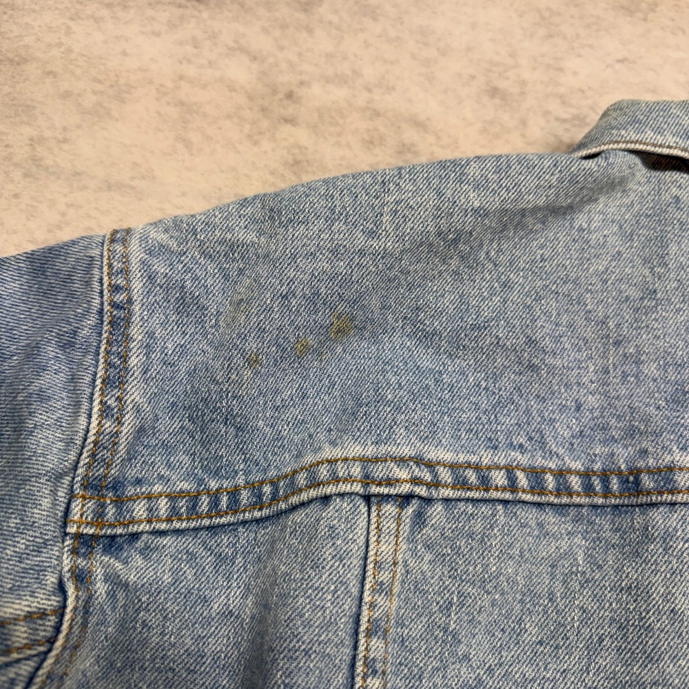 Vintage Levi's Denim Trucker Jacket Light Wash 90s Made in USA 70507-4834 XL - Picture 4 of 10
